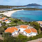 Villa Tulli Fronte Spiaggia Bados -Pittulongu-Golfo Aranci