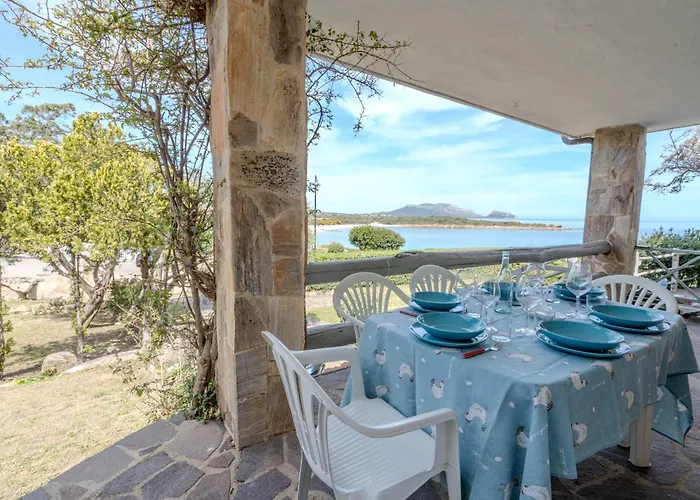 Villa Tulli Fronte Spiaggia Bados -Pittulongu-Golfo Aranci